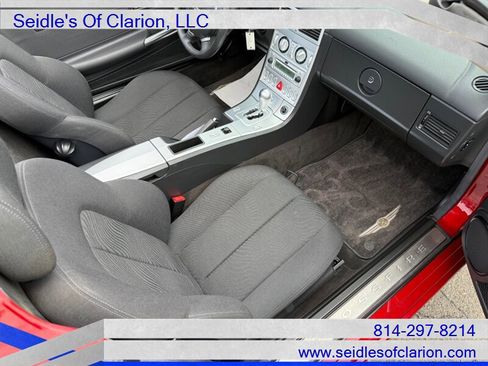 Used 2007 Chrysler Crossfire Convertible w/ Special Edition Group RWD image 13
