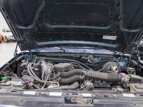 Used 1994 Ford Bronco XLT image 16