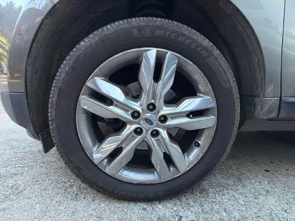 Used 2014 Ford Edge Limited w/ Equipment Group 302A FWD image 5
