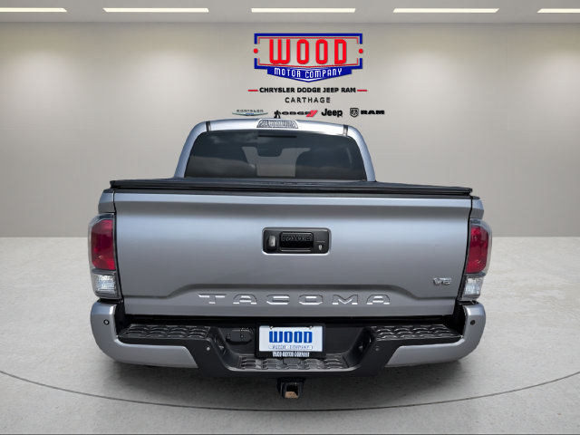 Used 2021 Toyota Tacoma TRD Sport w/ TRD Premium Sport Package AWD/4WD image 5