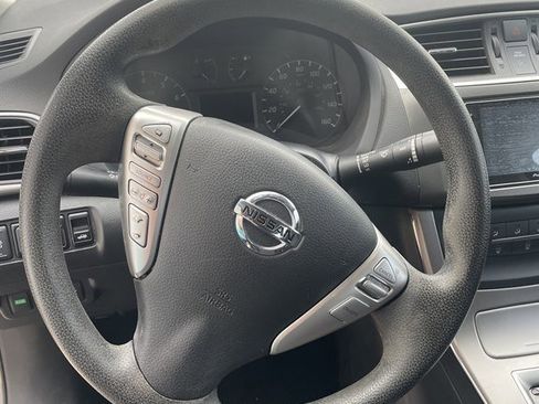 Used 2015 Nissan Sentra S image 8