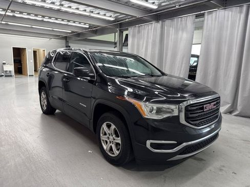 Used 2018 GMC Acadia SLE FWD image 2