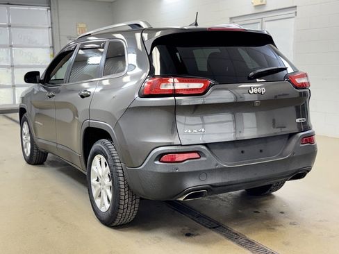 Used 2016 Jeep Cherokee Latitude w/ Safety/Convenience Group image 7