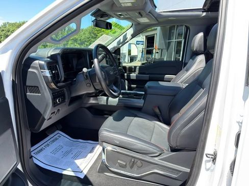 Used 2024 Ford F350 Lariat w/ Lariat Ultimate Package AWD/4WD image 15