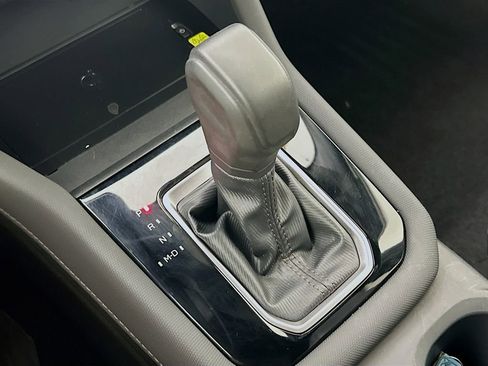 Used 2025 Subaru Forester Sport image 22