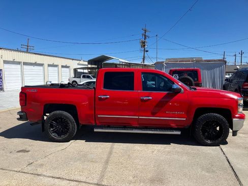 Used 2015 Chevrolet Silverado 1500 LTZ Z71 w/ LTZ Plus Package AWD/4WD image 5