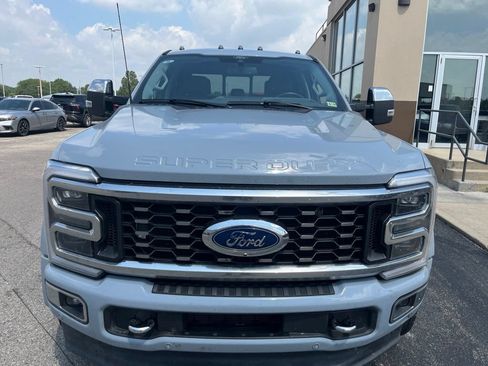 Certified 2024 Ford F450 Limited w/ FX4 Off-Road Package AWD/4WD image 6