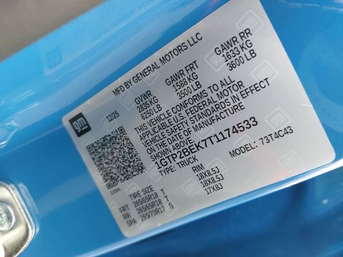 New 2026 GMC Canyon Elevation w/ Convenience Package image 37