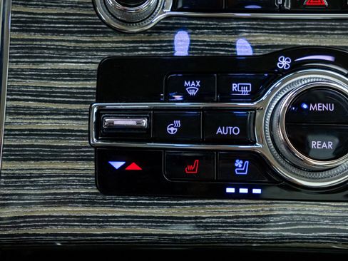 Used 2021 Lincoln Aviator Black Label Grand Touring AWD/4WD image 35