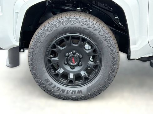 Used 2026 Toyota Tacoma SR5 RWD image 13