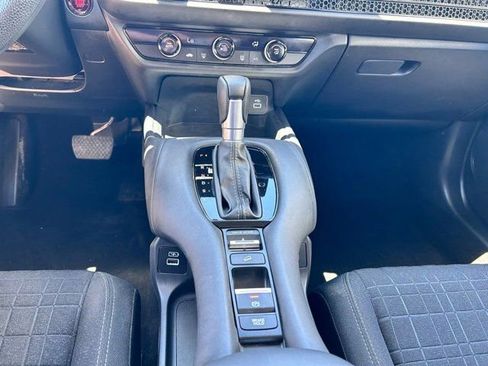 Used 2023 Honda HR-V LX image 11