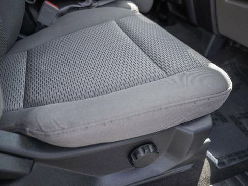 Used 2020 Ford F150 XLT image 36