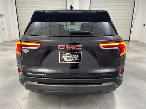 Used 2025 GMC Terrain Elevation image 6