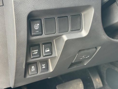 Certified 2025 Nissan Frontier PRO-4X AWD/4WD image 15