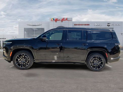 New 2026 Jeep Grand Wagoneer Summit AWD/4WD image 2