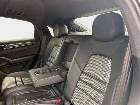 Used 2021 Porsche Cayenne GTS AWD/4WD image 14
