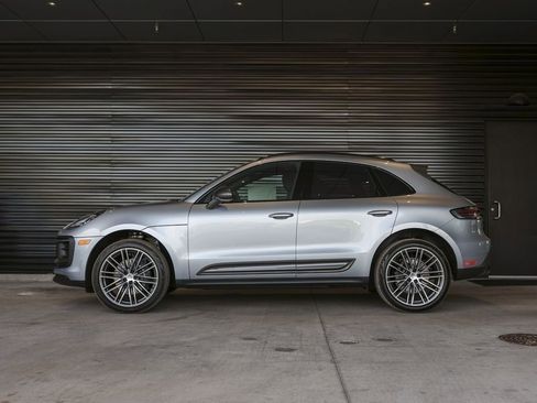 Certified 2026 Porsche Macan Turbo AWD/4WD image 2