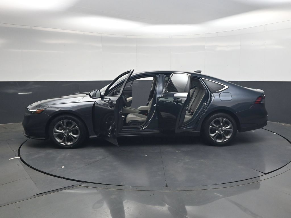 Used 2024 Honda Accord EX image 37