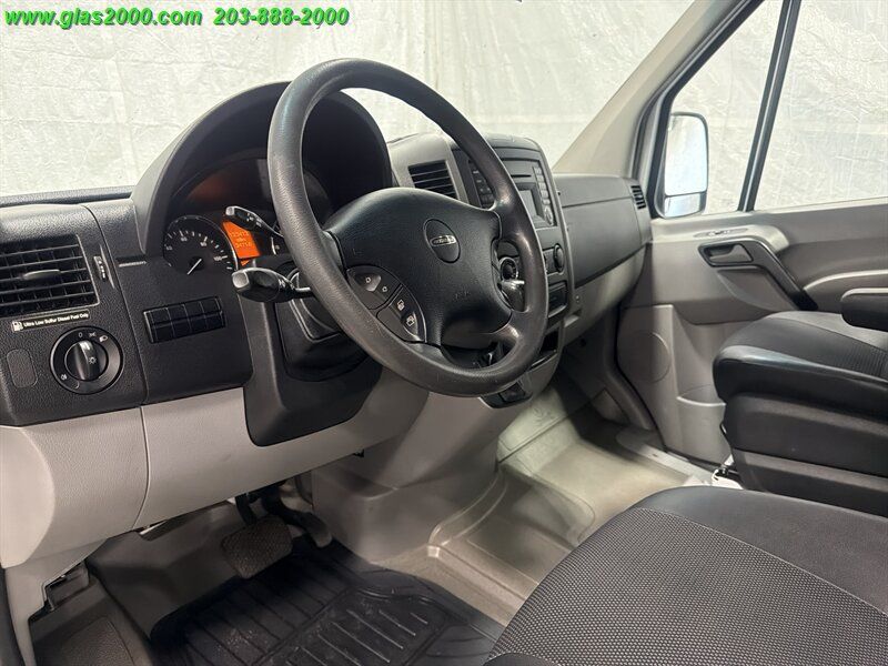 Used 2012 Freightliner Sprinter 2500 RWD image 3