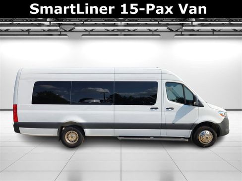 Used 2024 Mercedes-Benz Sprinter 3500 image 6