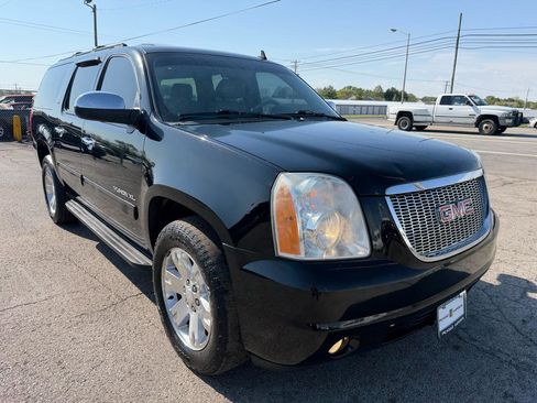 Used 2011 GMC Yukon XL SLT AWD/4WD image 12