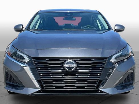 Used 2023 Nissan Altima 2.5 SV FWD image 4