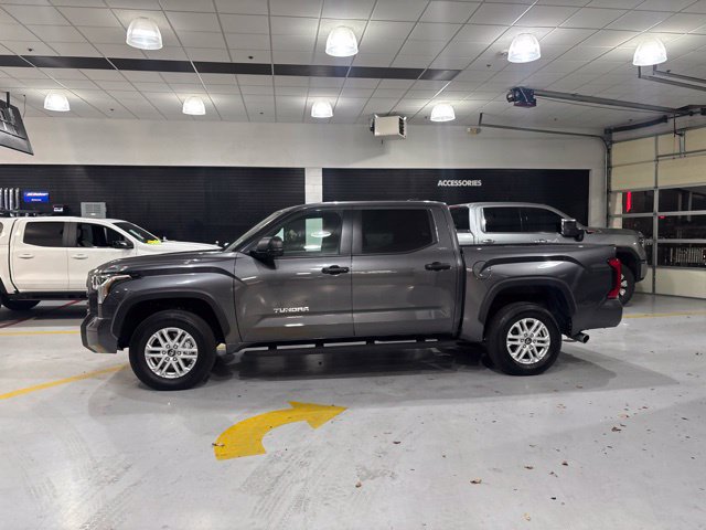 Used 2025 Toyota Tundra SR5 AWD/4WD image 5