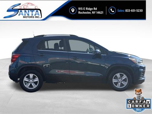 Used 2020 Chevrolet Trax LT FWD image 4