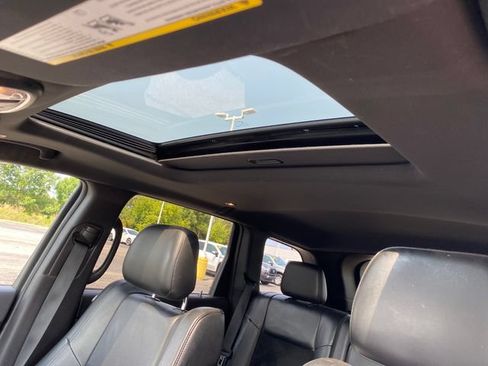 Used 2018 Jeep Grand Cherokee Altitude AWD/4WD image 16