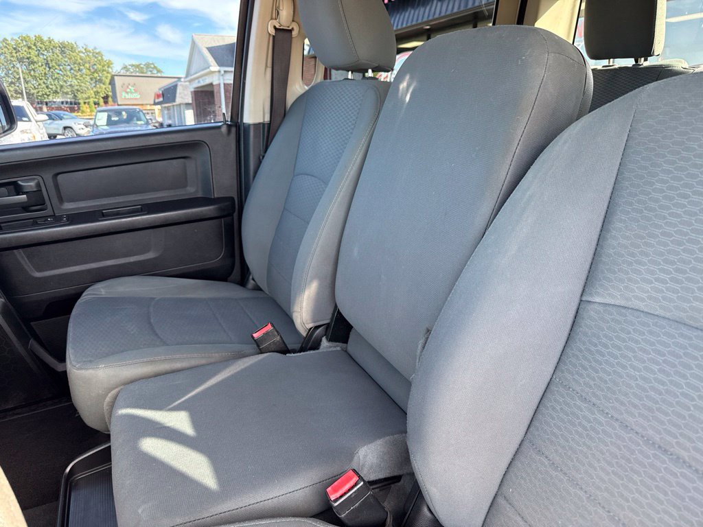Used 2015 RAM 1500 Express AWD/4WD image 25