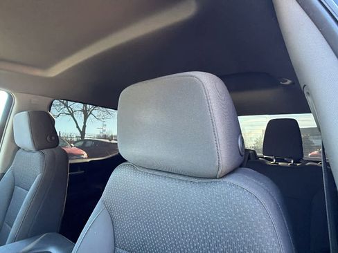 Used 2021 Chevrolet Silverado 1500 Custom image 11