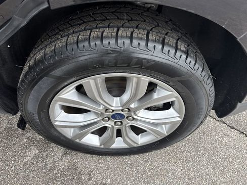 Used 2022 Ford Edge Titanium w/ Equipment Group 301A image 12