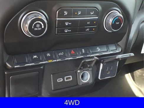 Used 2025 Chevrolet Silverado 1500 Custom Trail Boss w/ LPO, Dark Essentials Package AWD/4WD image 12
