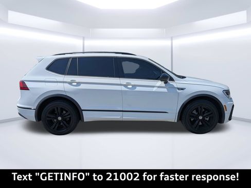 Used 2019 Volkswagen Tiguan SEL R-Line AWD/4WD image 2