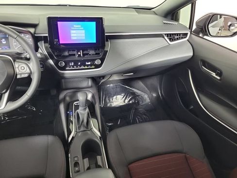 Used 2025 Toyota Corolla SE FWD image 17