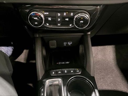 Used 2025 Chevrolet TrailBlazer RS w/ Convenience Package AWD/4WD image 16