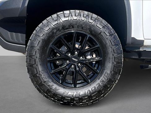 Used 2018 Chevrolet Colorado ZR2 image 8