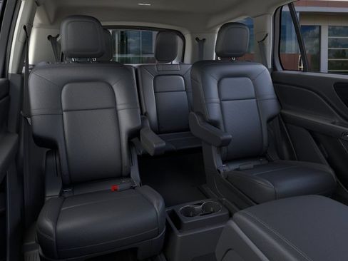New 2026 Lincoln Aviator AWD w/ Jet Appearance Package image 11