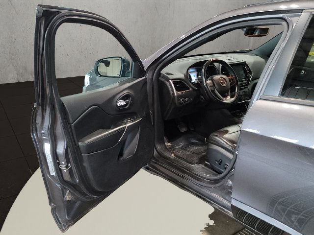 Used 2020 Jeep Cherokee High Altitude AWD/4WD image 15