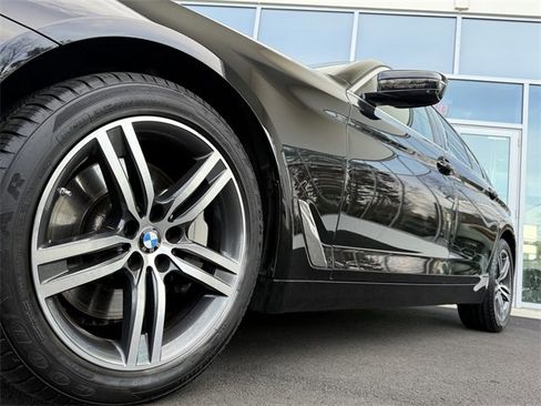 Certified 2023 BMW 530i xDrive w/ Convenience Package image 10