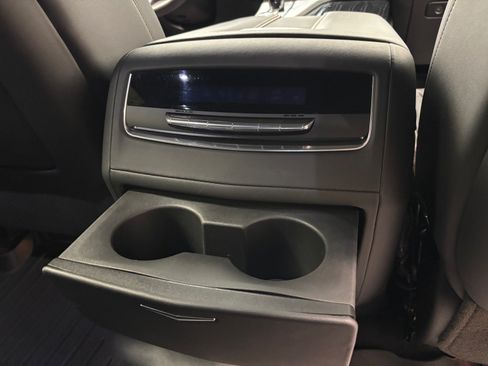 Used 2023 Cadillac Escalade Sport w/ LPO, ONYX Package AWD/4WD image 37