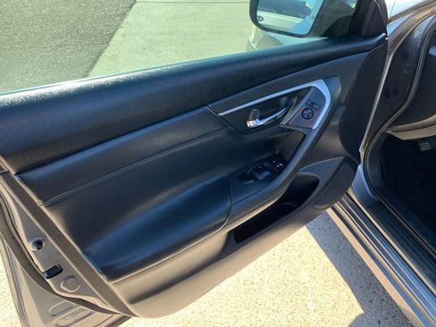 Used 2015 Nissan Altima 2.5 S w/ Power Driver Seat Package FWD image 10