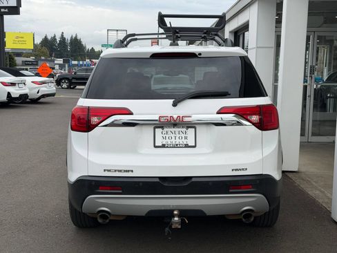 Used 2018 GMC Acadia SLT AWD/4WD image 3