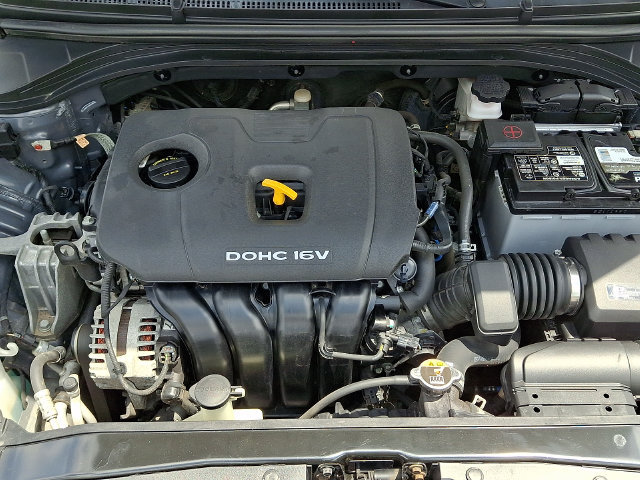 Used 2018 Hyundai Elantra SE FWD image 28