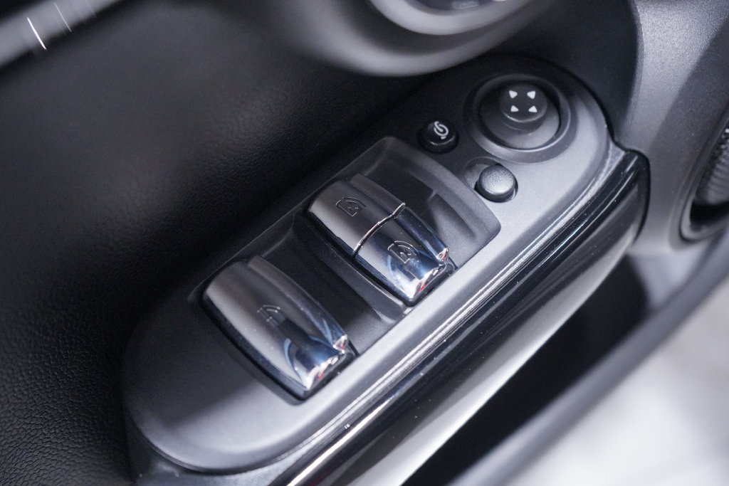 Used 2024 MINI Cooper S FWD image 20