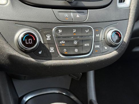 Used 2023 Chevrolet Malibu LT image 18
