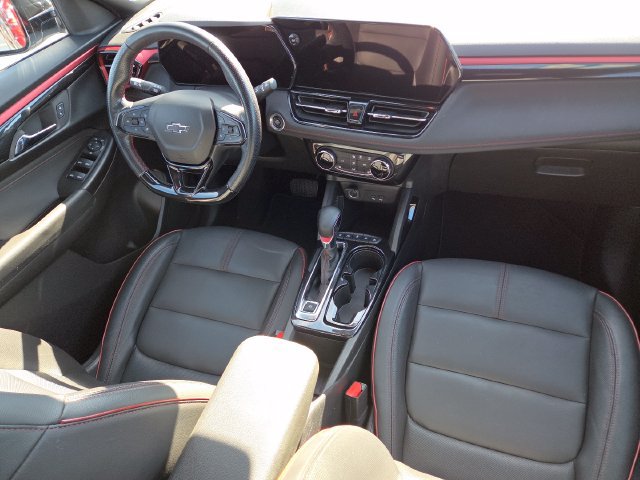 Used 2024 Chevrolet TrailBlazer RS FWD image 19