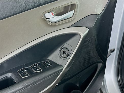 Used 2017 Hyundai Santa Fe Sport FWD image 15