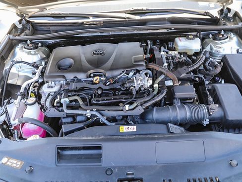 Used 2022 Toyota Camry LE FWD image 26
