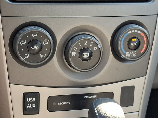 Used 2012 Toyota Corolla LE FWD image 15